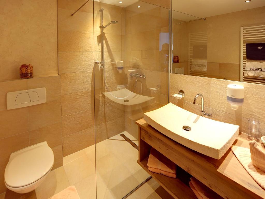Hotel Roeck Garni Fiss Ruang foto